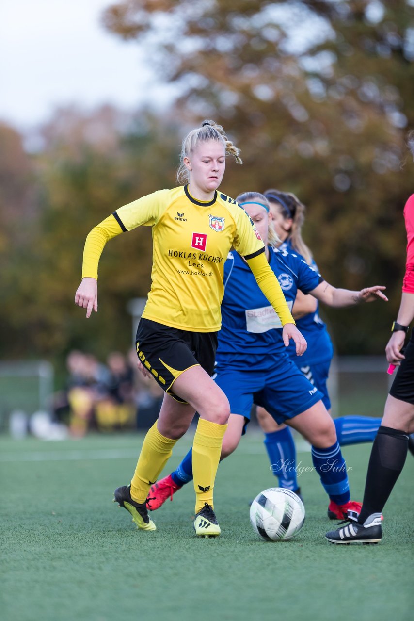 Bild 199 - F SSC Hagen Ahrensburg - SV Frisia 03 Risum-Lindholm : Ergebnis: 2:0